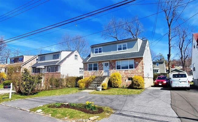 Building Photo - 112 Cabot Ave