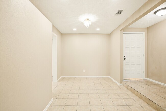 Building Photo - 10506 Stockman Ln