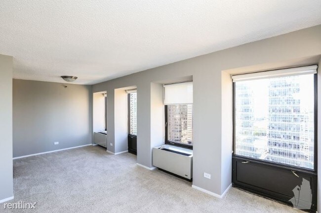 Building Photo - 441 E Erie St