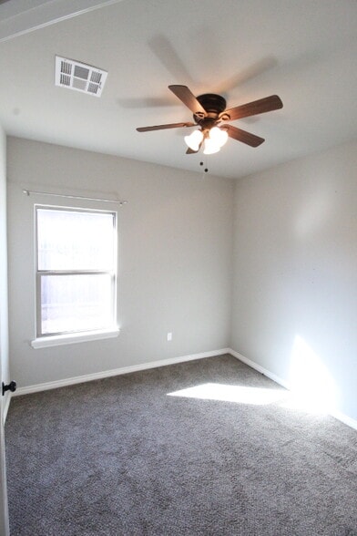 Building Photo - 20558 Pioneer Dr