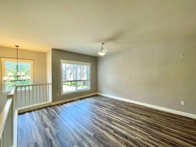 Building Photo - Great Townhome for rent