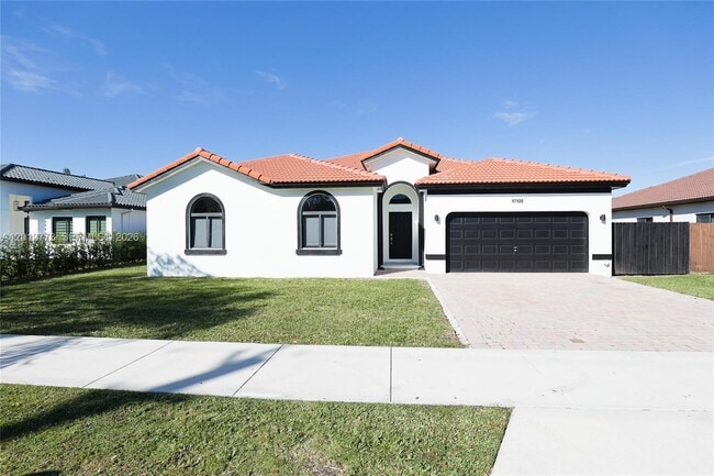 Building Photo - 17120 SW 92nd Ct