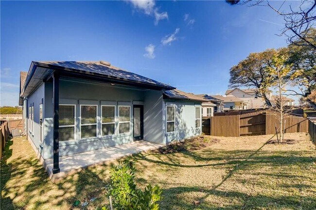 Building Photo - 601 C-Bar Ranch Trl