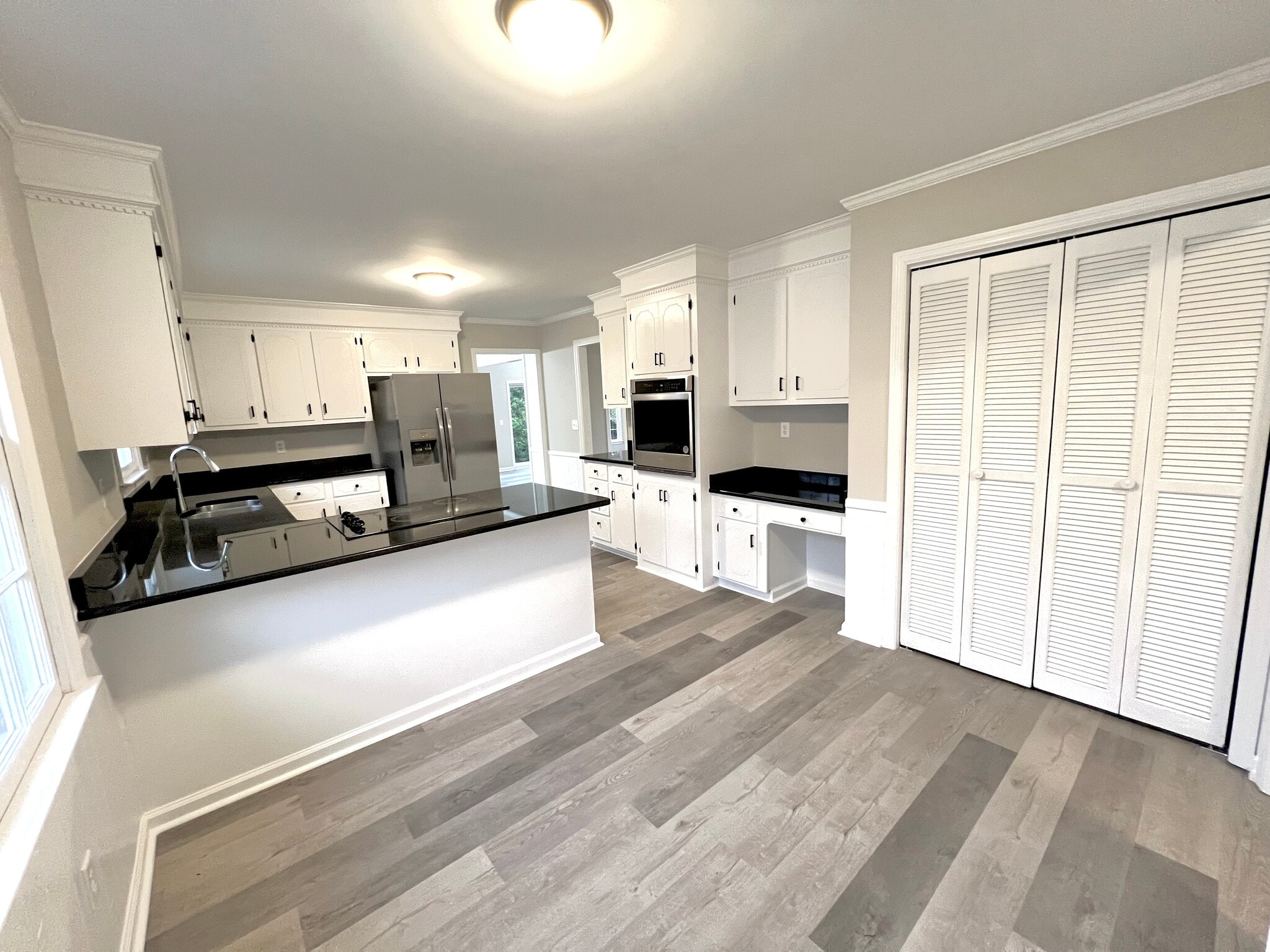 Building Photo - 2401 Clematis Trl