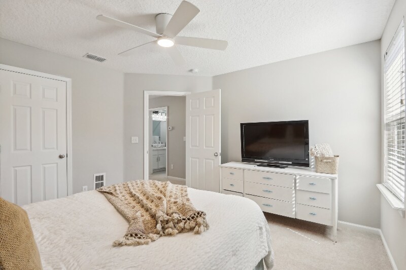 Building Photo - 100 Princess Dr