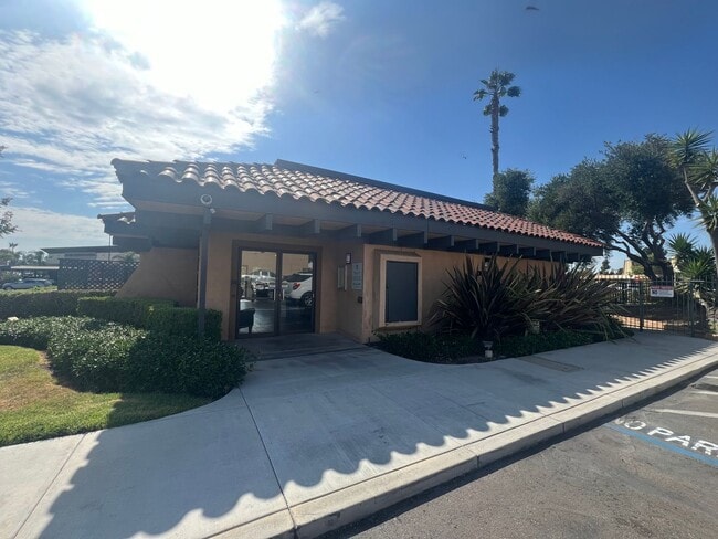 Building Photo - Second Month Free! Welcome Home to La Casa...