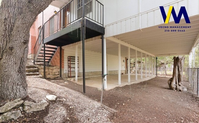 Building Photo - 17685 Morningside Dr