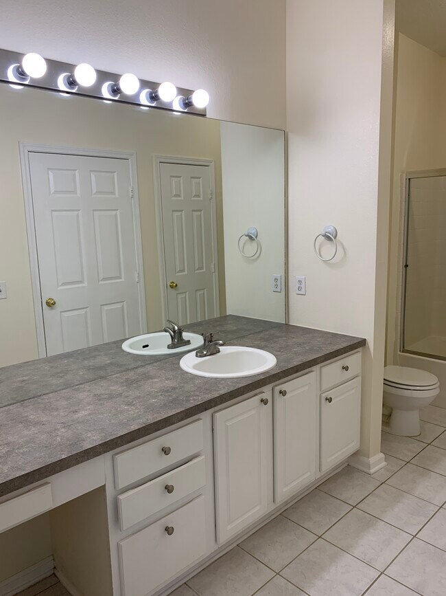 Bathroom 1 - 10550 Baymeadows Rd