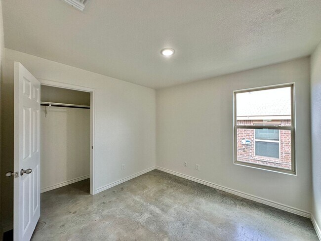 Building Photo - 5912 Harriet Tubman Ave