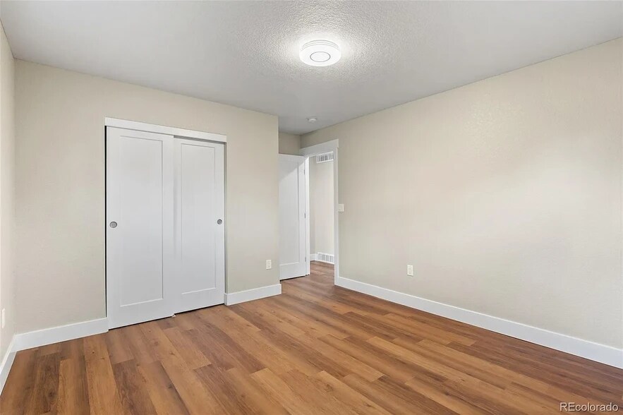 Building Photo - 10821 Larry Dr