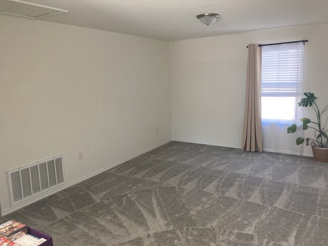 Building Photo - Charming 4 beds 2.5 baths in Pflugerville