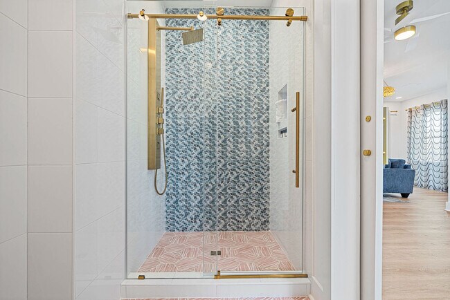 Building Photo - 20 St Francis Dr S