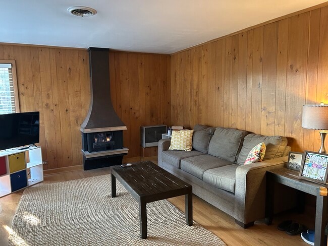 Den with gas fire ?? place - 1620 S Washington Ave