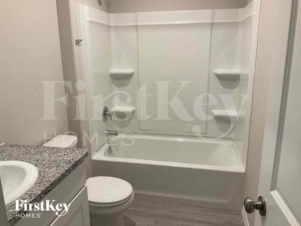 Building Photo - 10707 Giacconi Dr