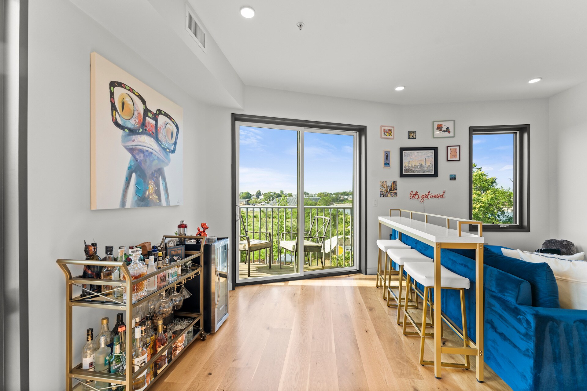 Building Photo - 191 Condor St