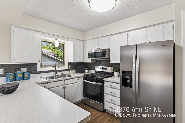 Building Photo - 8370 6th St NE