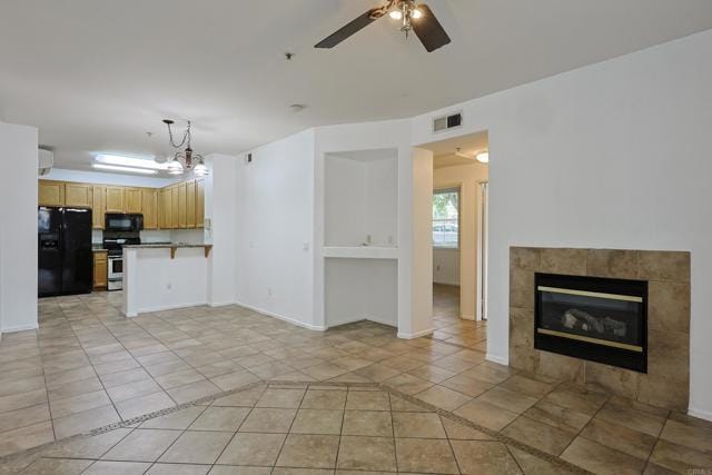 Building Photo - 4477 Avenida Aquila