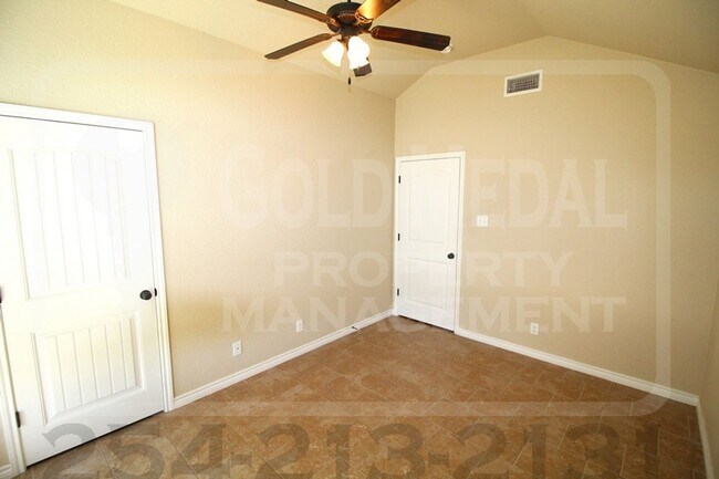 Building Photo - 3705 Appalachian Trl