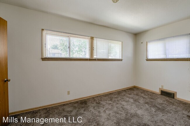 Building Photo - 3 br, 1 bath House - 2673 S 14