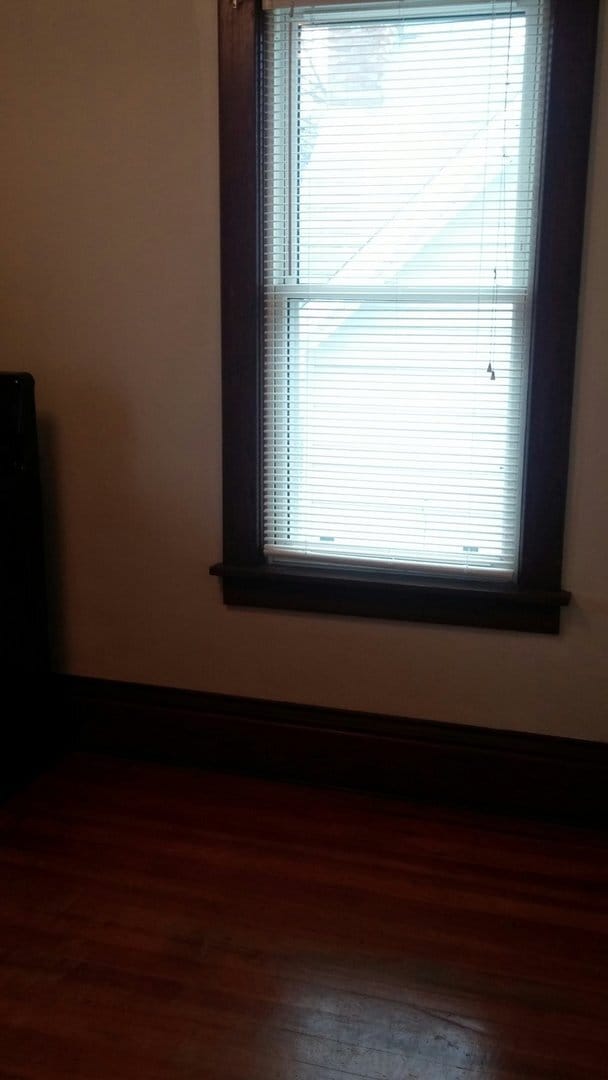 Building Photo - 1002 Burr