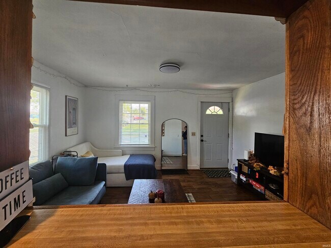 Building Photo - 817 N Park Ave