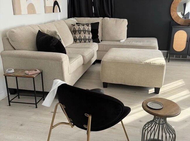 Building Photo - 24616 Culver St