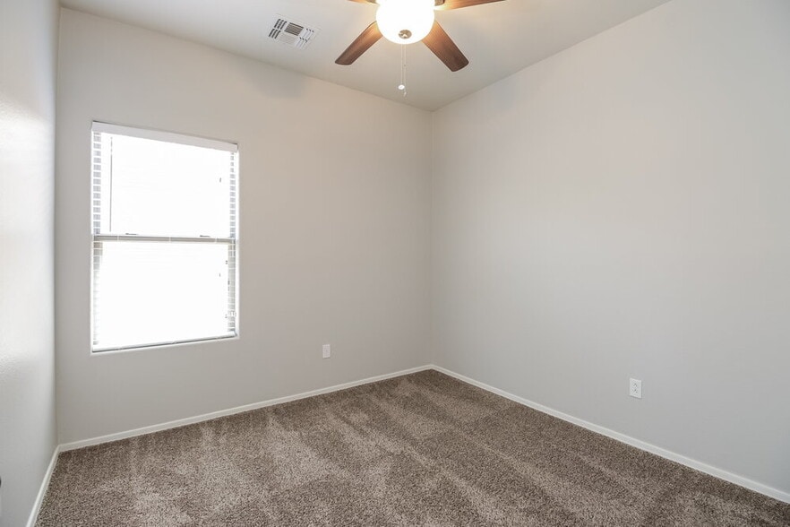 Building Photo - 21822 E Gold Canyon Dr
