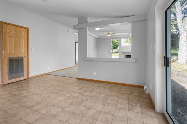 Building Photo - 510 Wright Ave