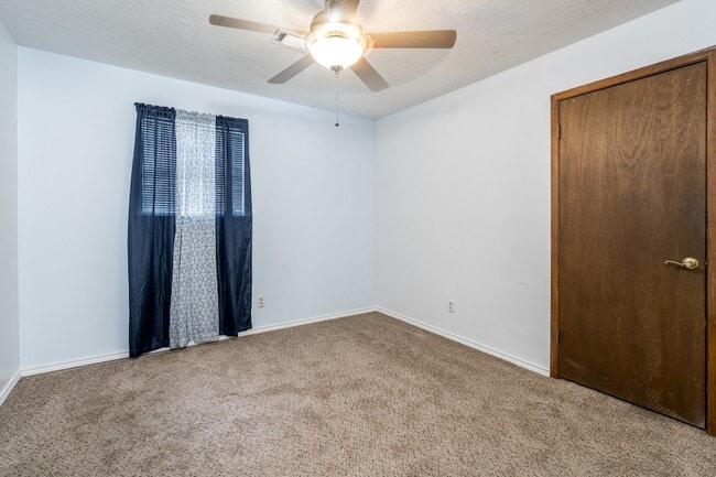 Building Photo - 15602 Treichel Rd