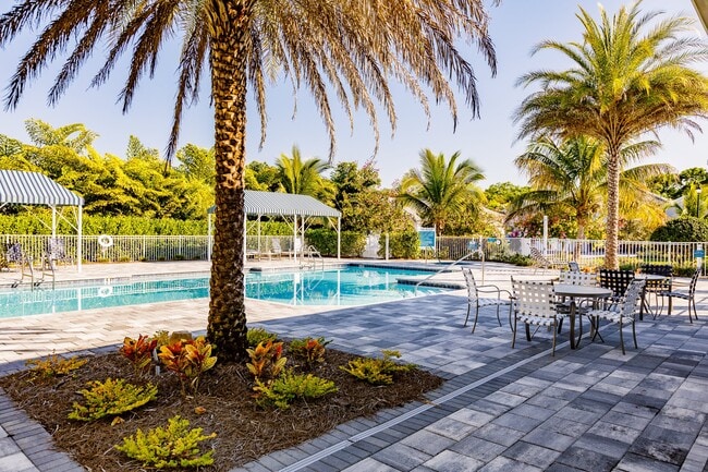 Building Photo - 11651 Solano Dr