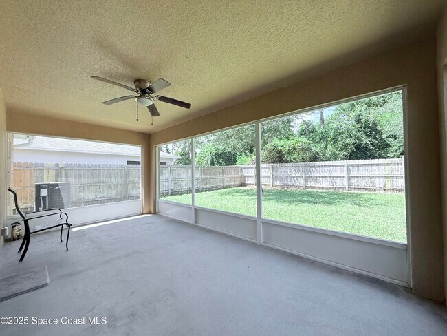 Building Photo - 136 Mason Dr