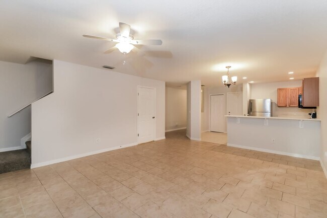 Building Photo - 4404 Silver Falls Dr