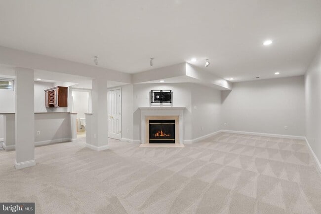 Building Photo - 9185 Topaz St