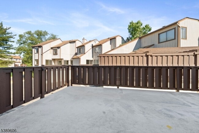 Building Photo - 160 Goldmine Ln