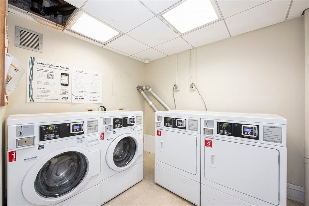 Building Photo - 21 Beacon St