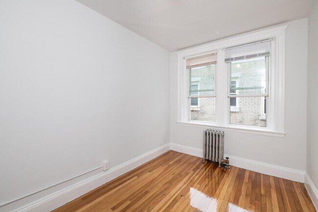 Building Photo - 1 bedroom in Boston MA 02135