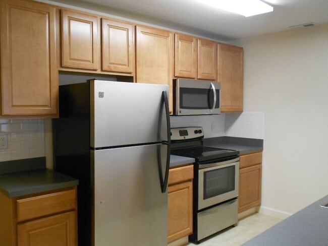 Building Photo - 435-439 E 16th Ave