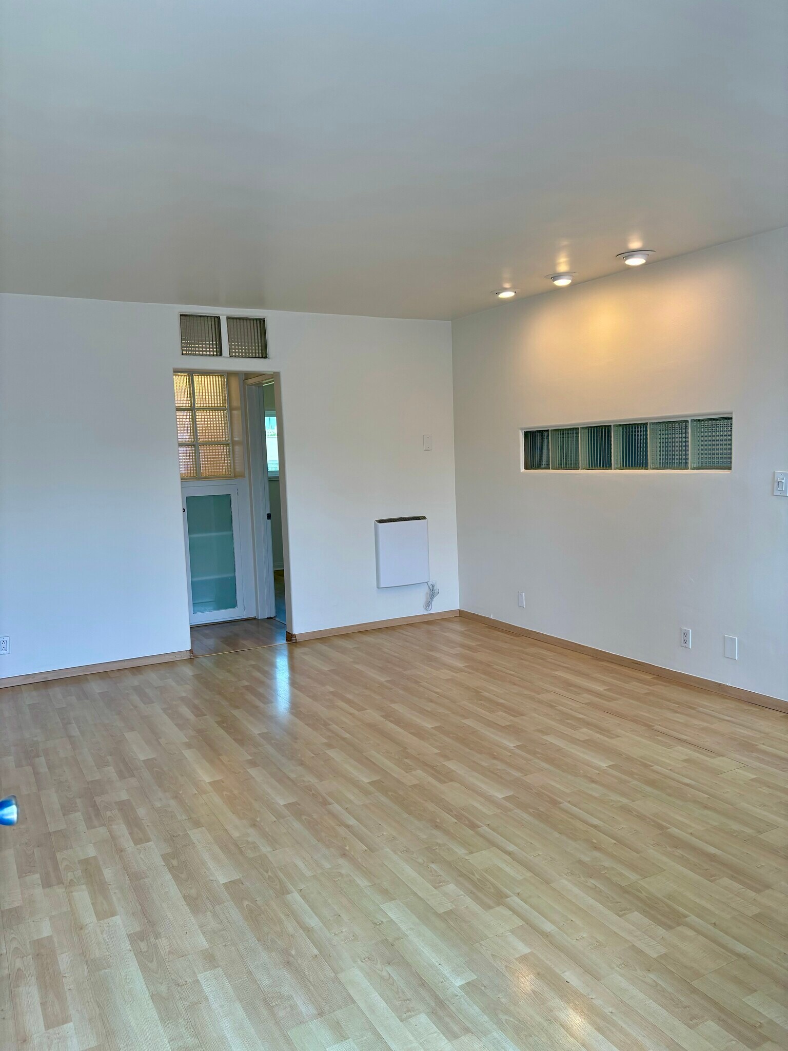 Building Photo - 229 Bicknell Ave