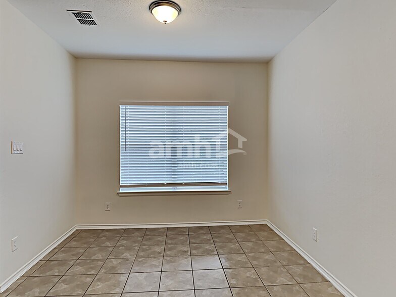Building Photo - 4511 Caracol Point