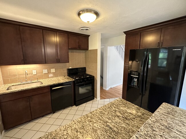 Building Photo - 1113 Twinbrook Dr