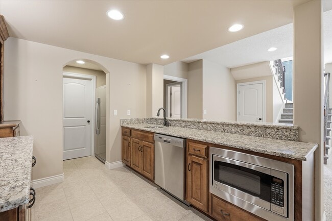 Building Photo - 9638 Zarda Dr
