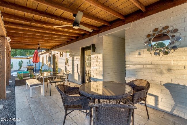 Building Photo - 6929 E 6th St