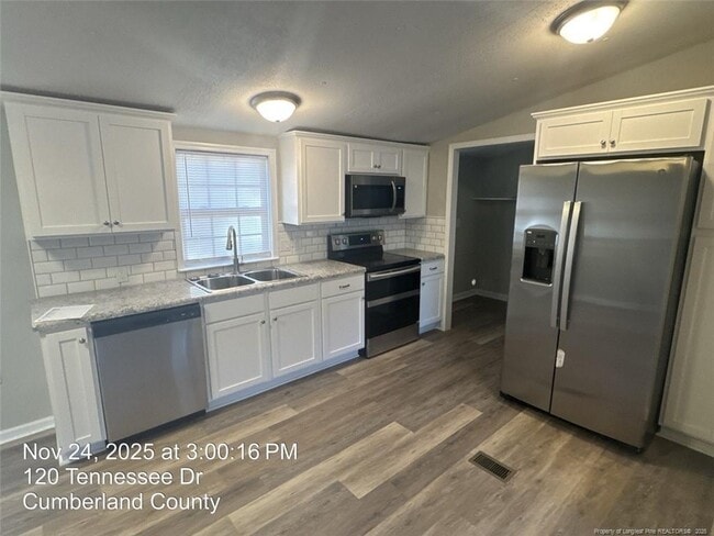 Building Photo - 120 Tennessee Dr