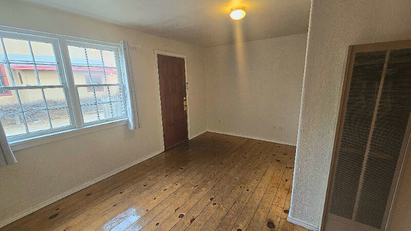 Building Photo - 523 Agua Fria St