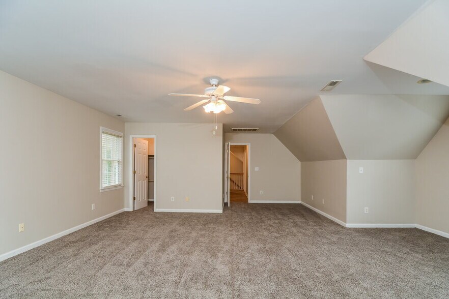 Building Photo - 1204 Cleason Ct