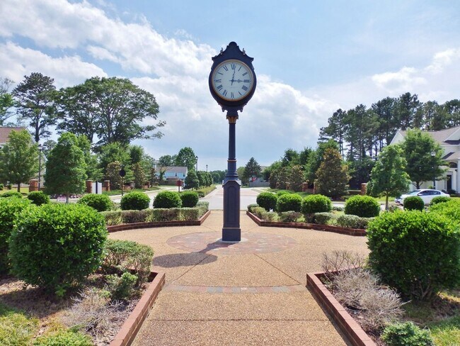 Building Photo - First-Time Rental Available NOW! Pet Friendly, Community Pool, Clubhouse, Fitness Center, Kayak, ...