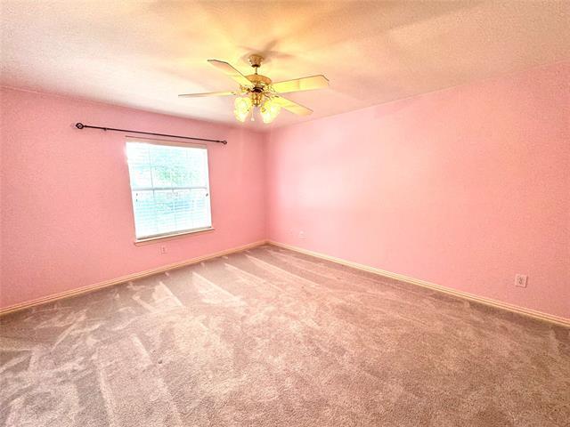 Building Photo - 1631 Clarke Springs Dr