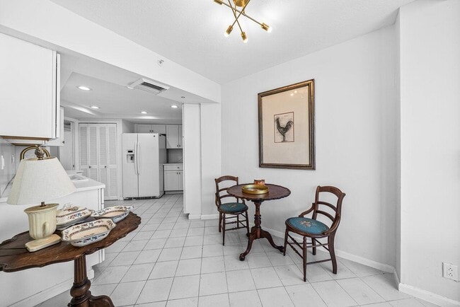 Building Photo - 3560 S Ocean Blvd