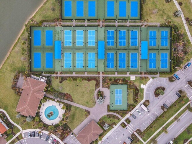 Building Photo - 9399 SW Pepoli Way