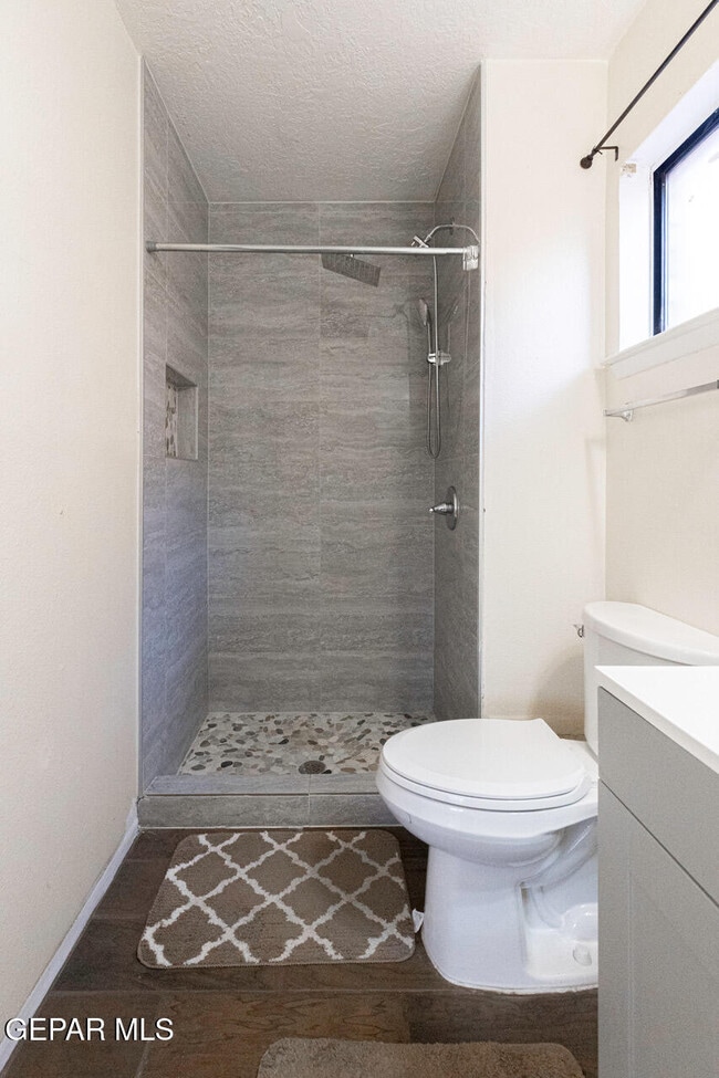 Building Photo - 10545 Palomino St